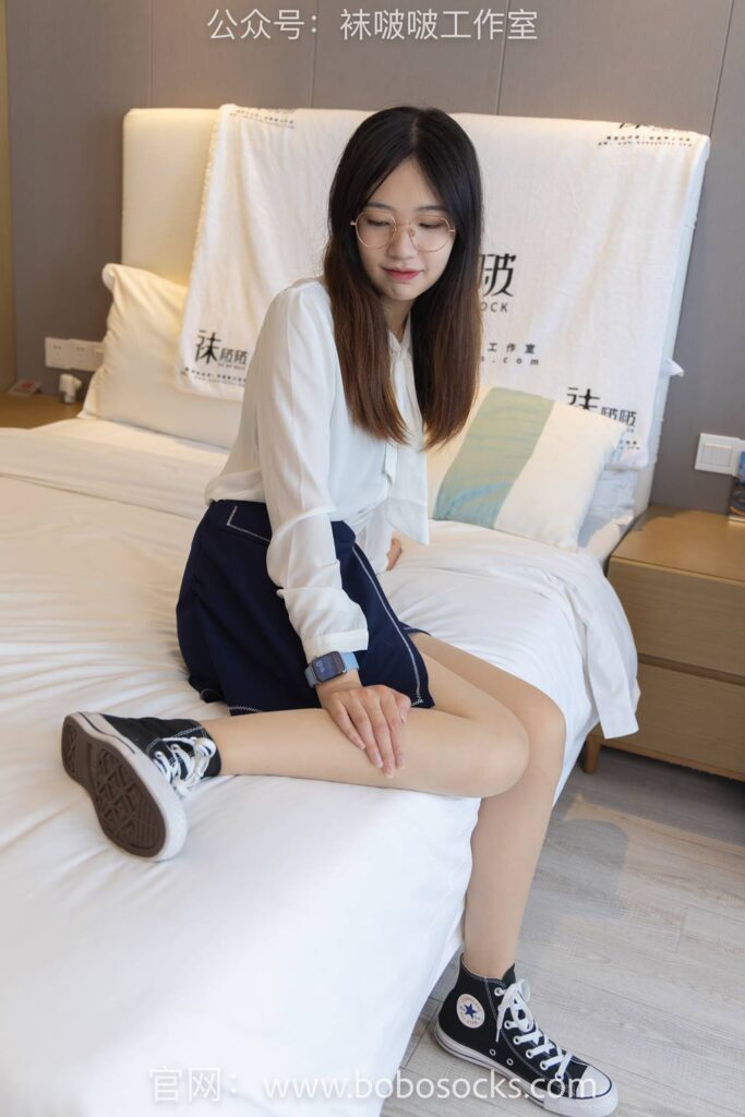 [BoBoSocks袜啵啵]NO.114 小甜豆-高跟鞋、帆布鞋、肉丝、厚黑丝[175P/1V/7.51GB]插图2