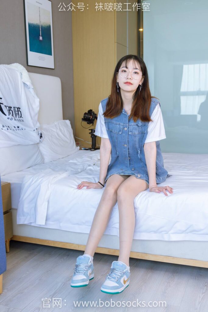 [BoBoSocks袜啵啵]NO.123 小甜豆-板鞋、白棉袜、肉丝[140P/1V/5.81GB]插图1