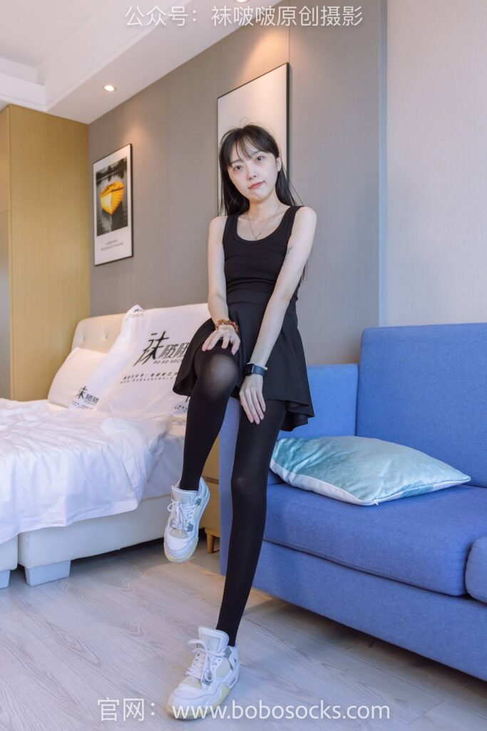 [BoBoSocks袜啵啵]NO.130 稚予-两双穿脏篮球鞋、厚黑丝[145P/1V/5.91GB]插图1