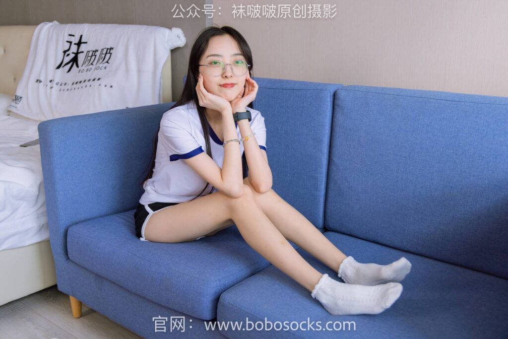 [BoBoSocks袜啵啵]NO.147 稚予-空军一号板鞋、白棉袜、体操服[139P/1V/5.72GB]插图2
