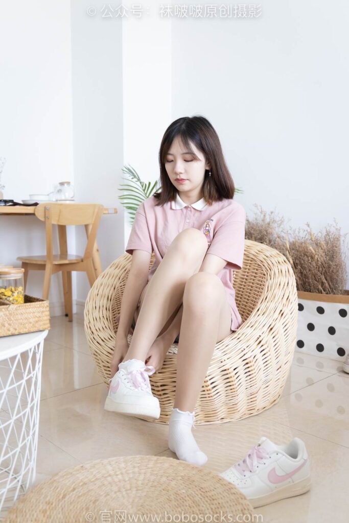[BoBoSocks袜啵啵]NO.163 小甜豆-空军一号板鞋、白棉袜、肉丝[135P/1V/5.92GB]插图3