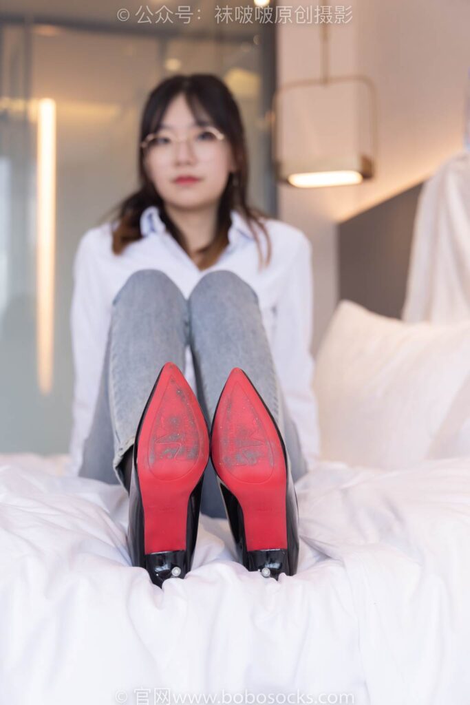 [BoBoSocks袜啵啵]NO.181 小甜豆-高跟鞋、黑丝、裤里丝[134P/1V/5.33GB]插图2