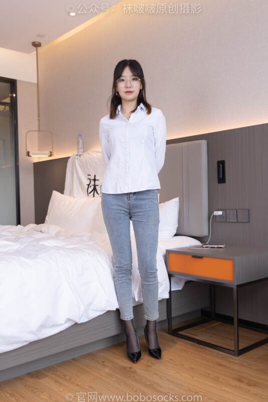 [BoBoSocks袜啵啵]NO.181 小甜豆-高跟鞋、黑丝、裤里丝[134P/1V/5.33GB]-无料摄影圈