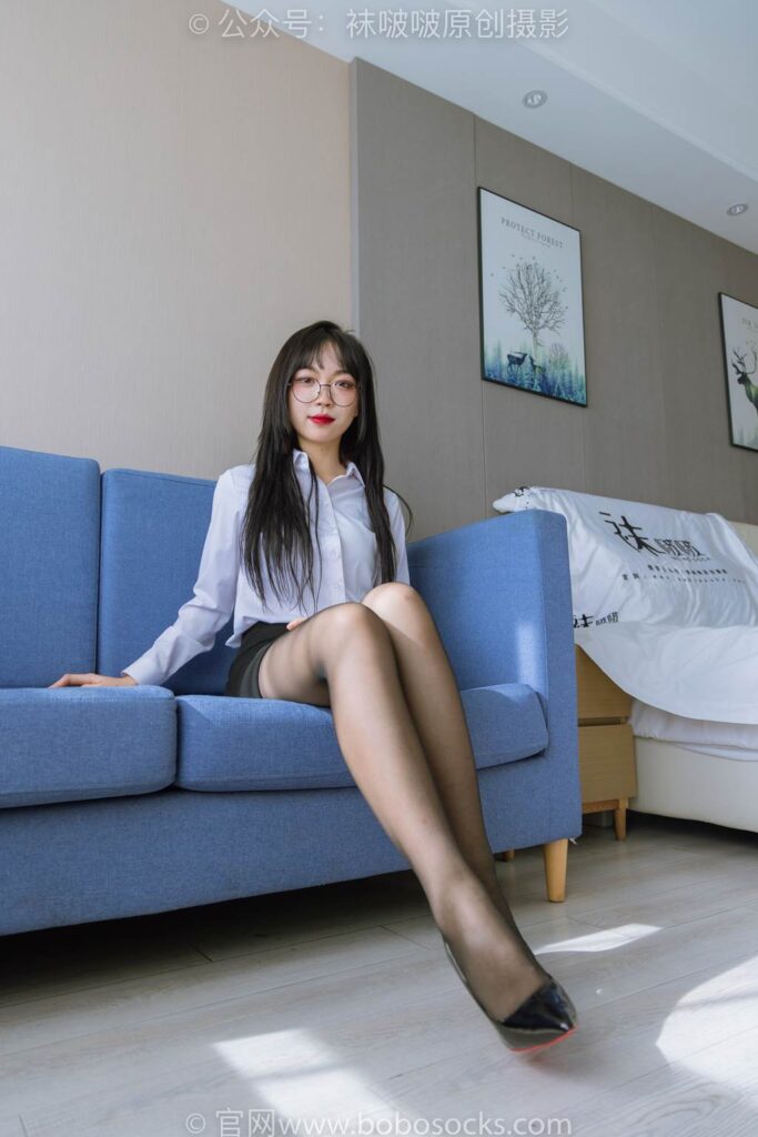 [BoBoSocks袜啵啵]NO.185 周周-ol制服、高跟鞋、黑丝[140P/1V/5.68GB]插图2
