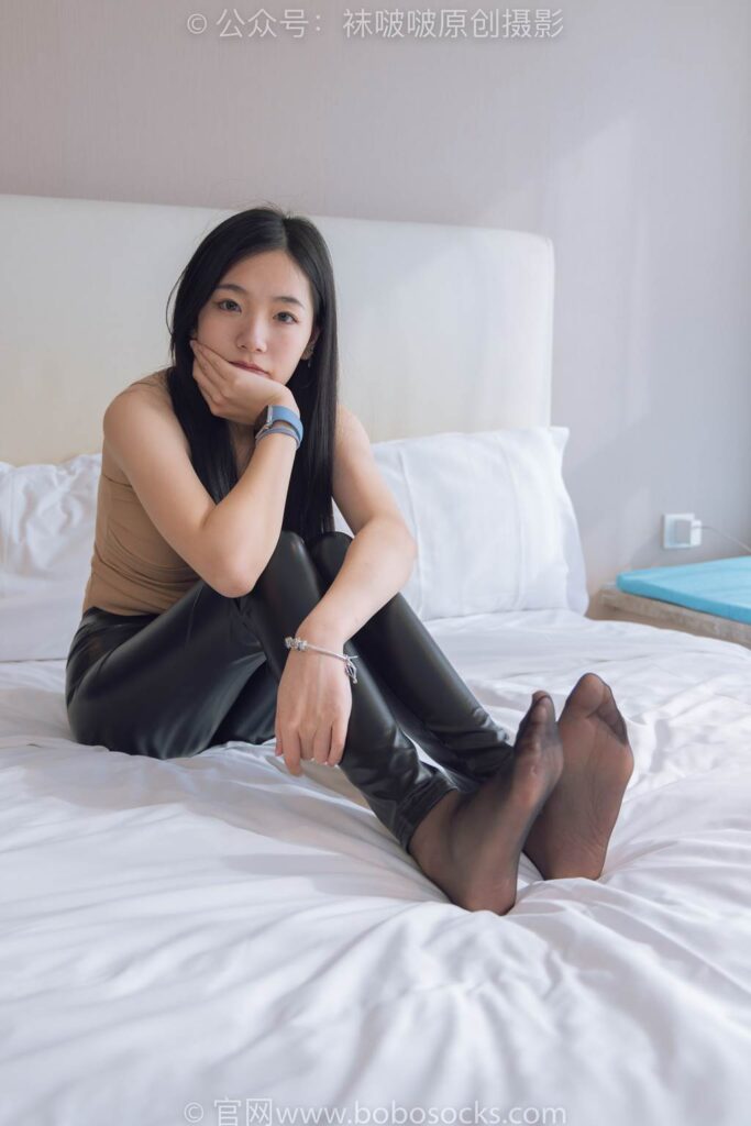 [BoBoSocks袜啵啵]NO.191 小甜豆-高跟鞋、黑丝、皮裤裤里丝[140P/1V/5.78GB]插图1