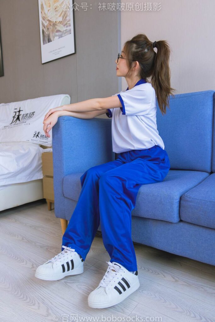 [BoBoSocks袜啵啵]NO.193 小沫-贝壳头板鞋、白棉袜、肉丝、校服裤里丝[140P/1V/6.07GB]插图2