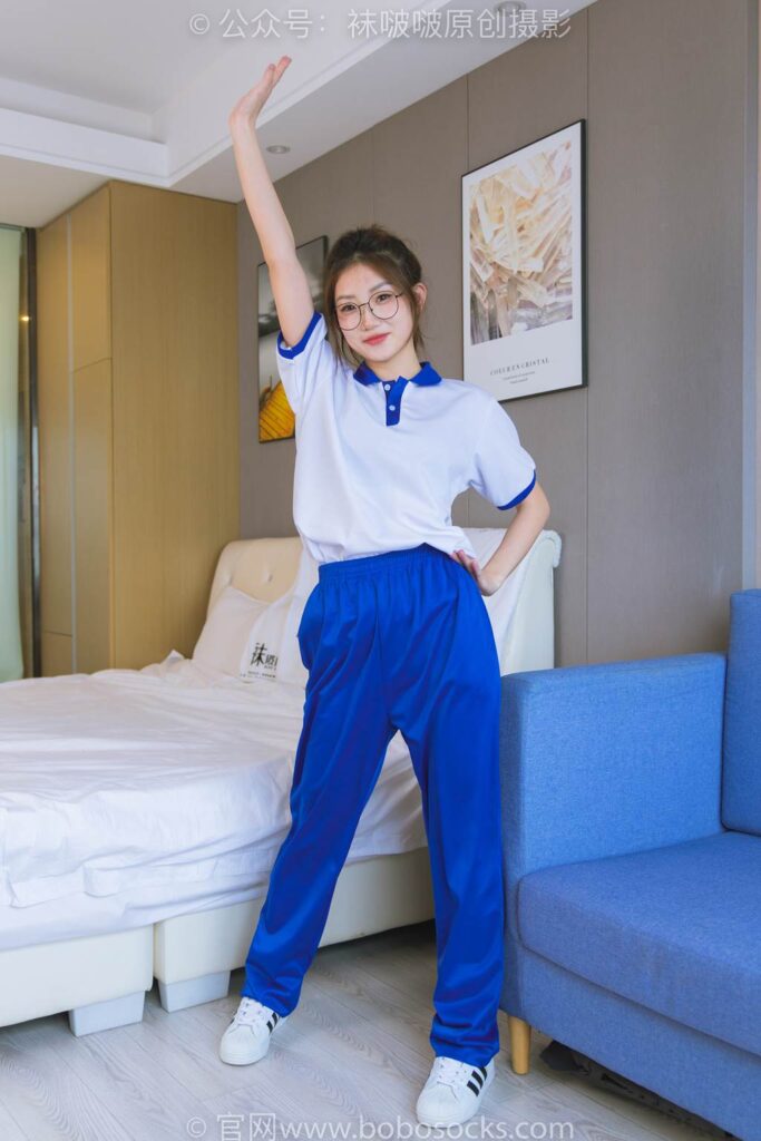 [BoBoSocks袜啵啵]NO.193 小沫-贝壳头板鞋、白棉袜、肉丝、校服裤里丝[140P/1V/6.07GB]插图1