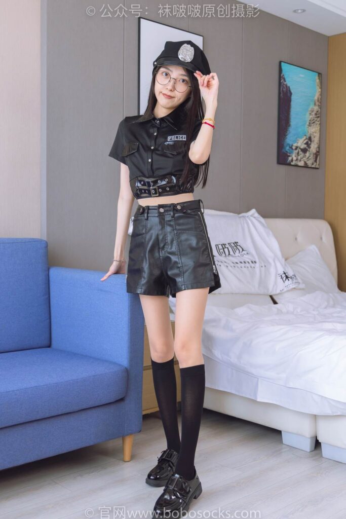 [BoBoSocks袜啵啵]NO.198 稚予-皮鞋、黑色小腿袜、高跟鞋、肉丝[138P/1V/5.66GB]插图1