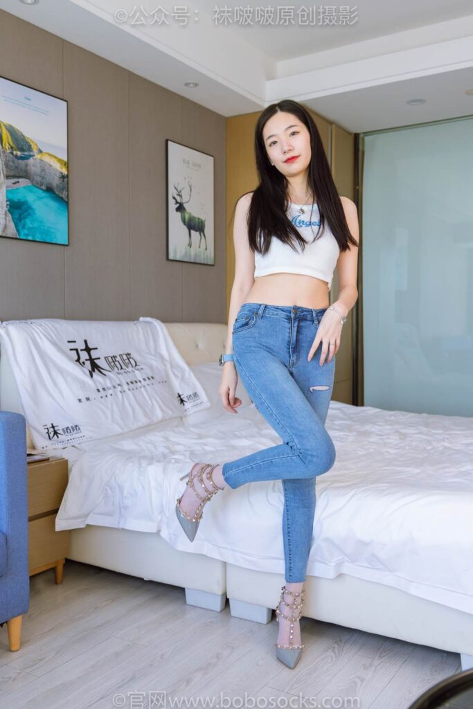 [BoBoSocks袜啵啵]NO.201 小甜豆-高跟鞋、白丝[140P/1V/6.87GB]插图