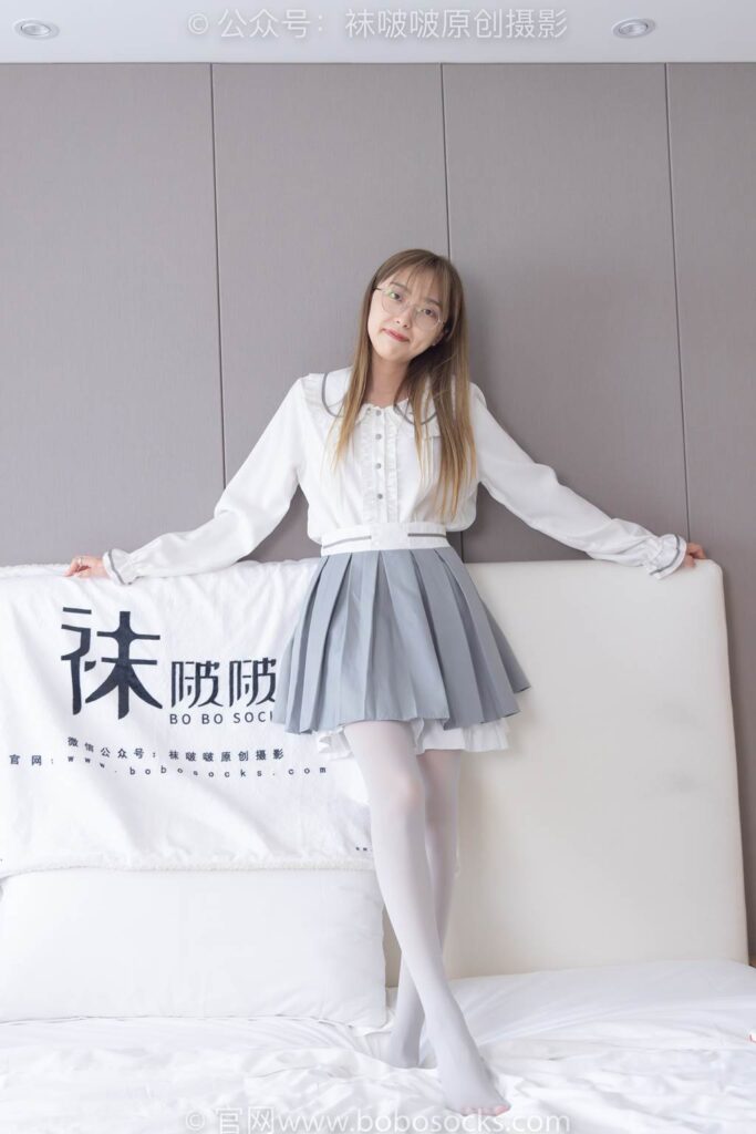 [BoBoSocks袜啵啵]NO.213 稚予-黑皮鞋、厚灰丝[140P/1V/5.53GB]插图