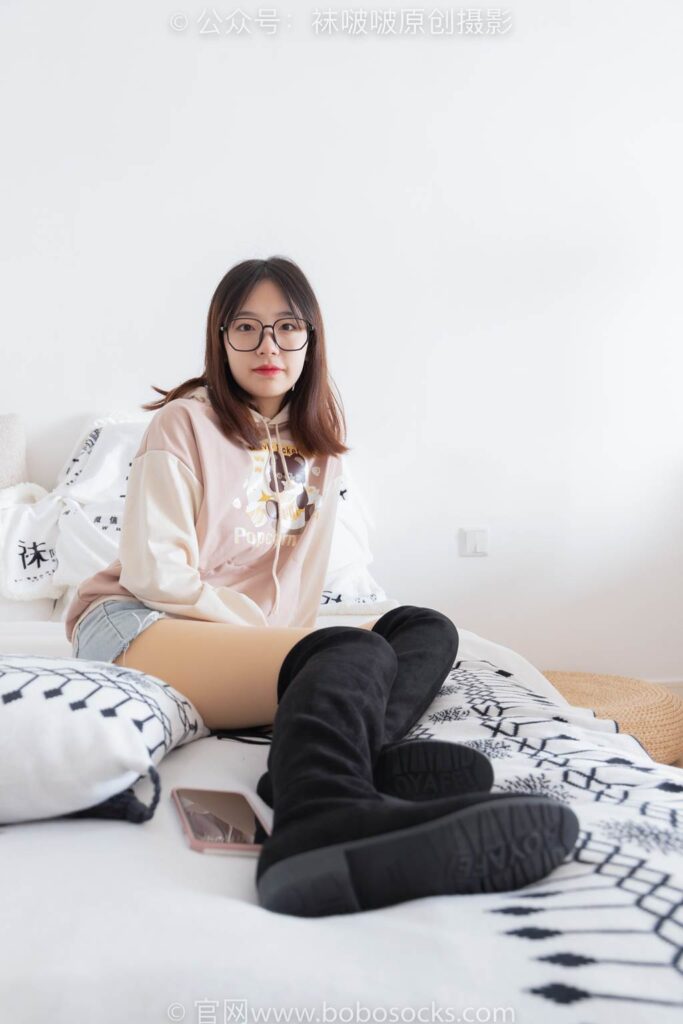 [BoBoSocks袜啵啵]NO.218 小甜豆-长靴、厚肉丝[140P/1V/4.97GB]插图3