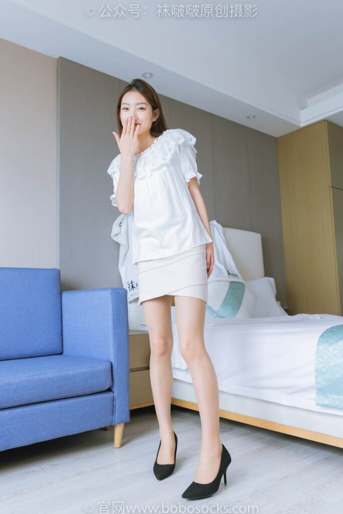 [BoBoSocks袜啵啵]NO.223 小沫-高跟鞋、油亮肉丝[142P/1V/5.38GB]插图1