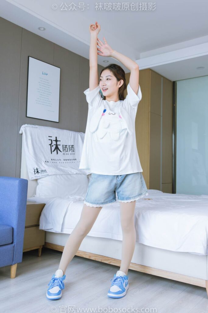 [BoBoSocks袜啵啵]NO.228 小沫-板鞋、厚肉丝、裸足[145P/1V/5.52GB]插图