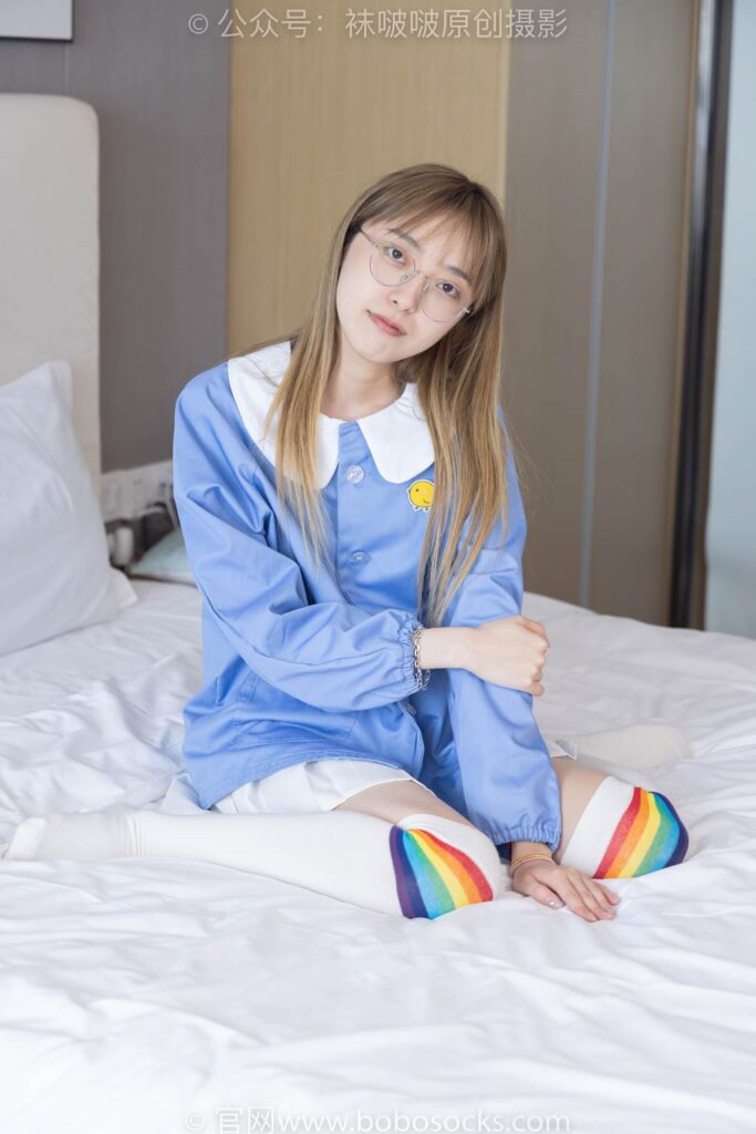 [BoBoSocks袜啵啵]NO.229 稚予-板鞋、皮鞋、两双大腿袜[155P/1V/5.90GB]插图2