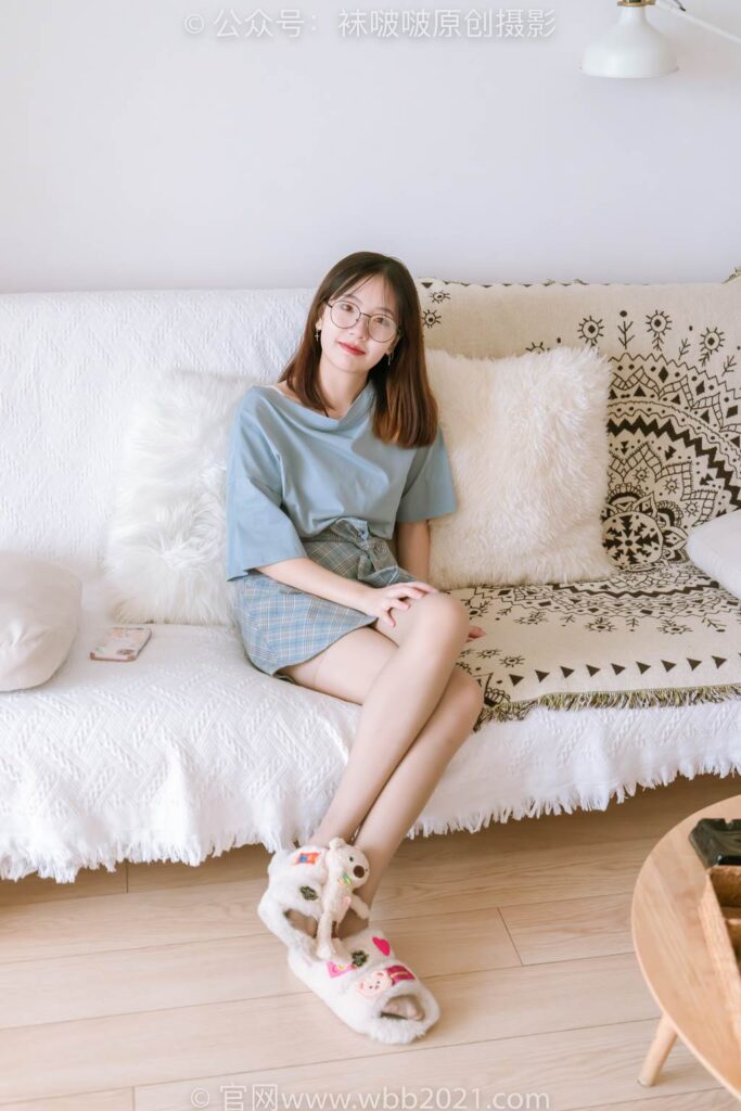 [BoBoSocks袜啵啵]NO.239 小甜豆-棉拖鞋、灰丝、裸足[140P/1V/5.22GB]插图1