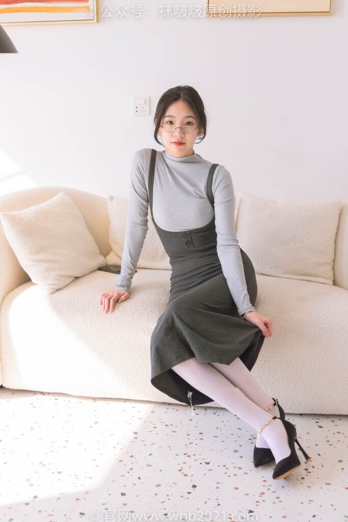 [BoBoSocks袜啵啵]NO.242 小甜豆-高跟鞋、厚白丝[140P/1V/5.69GB]插图2