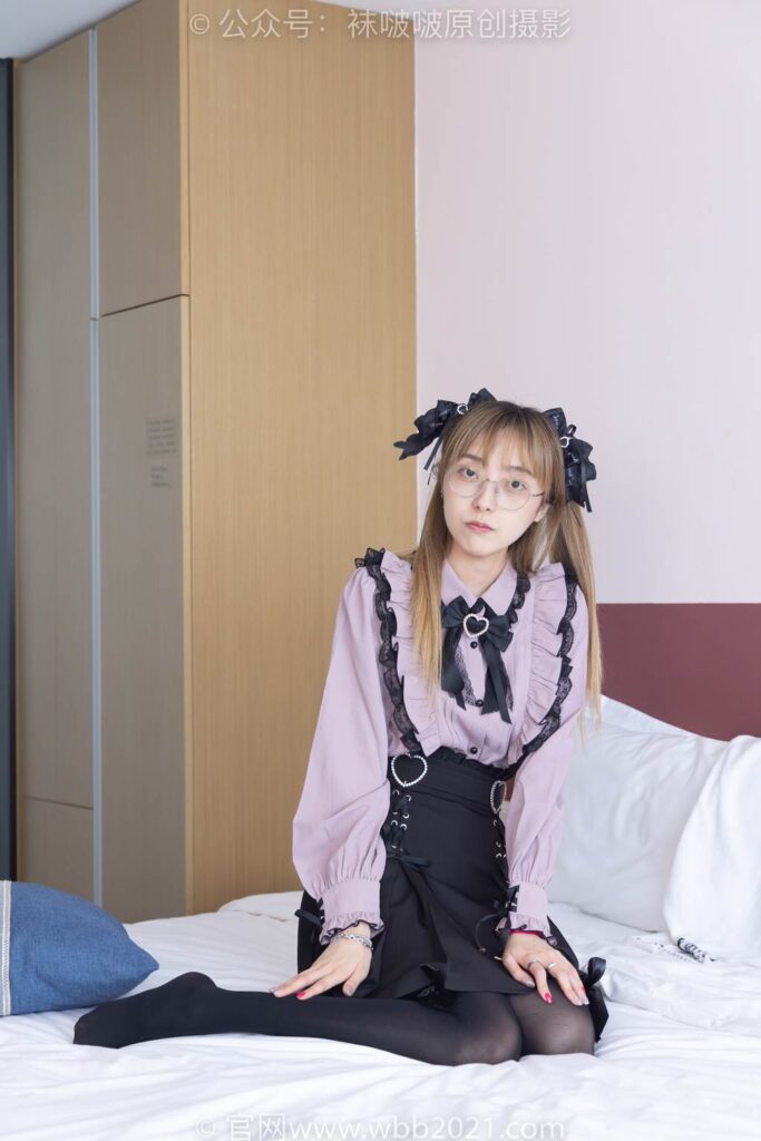 [BoBoSocks袜啵啵]NO.247 稚予-皮鞋、黑丝大腿袜、地雷系女友[160P/1V/5.97GB]插图3