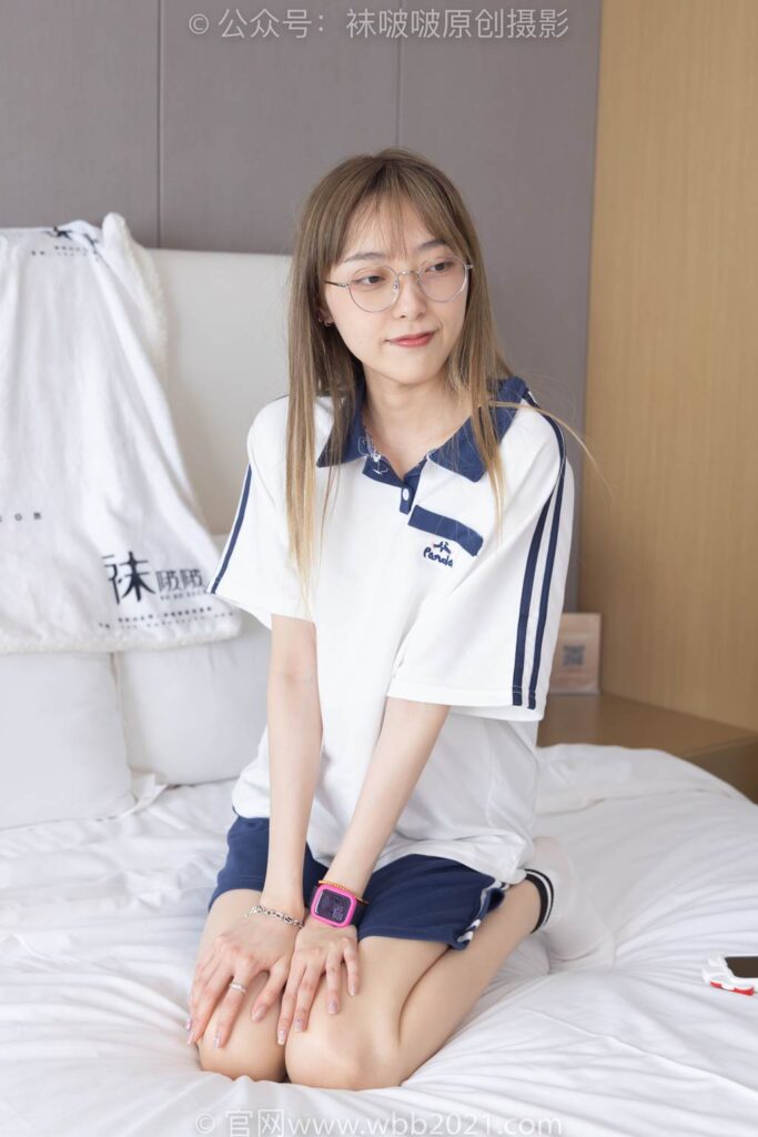 [BoBoSocks袜啵啵]NO.250 稚予-板鞋、皮鞋、白棉袜、灰棉袜[145P/1V/6.12GB]插图3