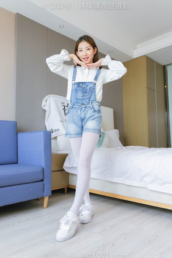 [BoBoSocks袜啵啵]NO.261 小沫-板鞋、厚白丝[143P/V/5.69GB]插图1