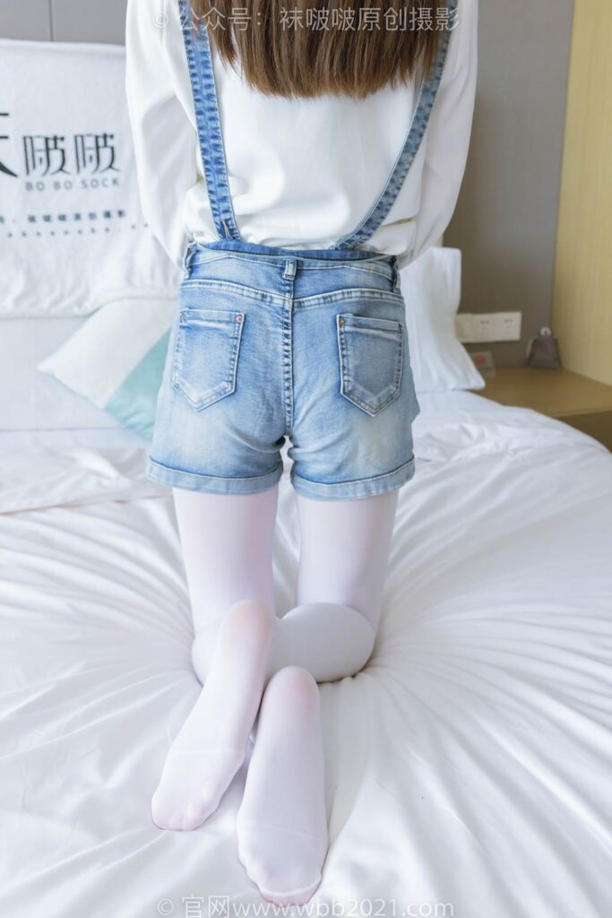 [BoBoSocks袜啵啵]NO.261 小沫-板鞋、厚白丝[143P/V/5.69GB]插图3