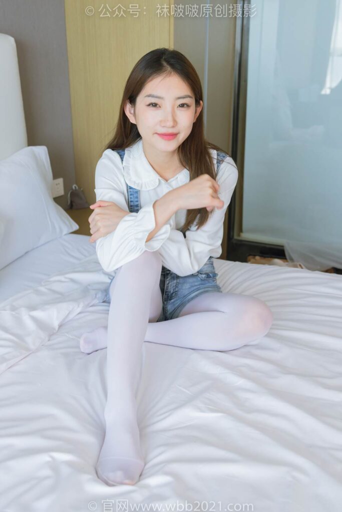 [BoBoSocks袜啵啵]NO.261 小沫-板鞋、厚白丝[143P/V/5.69GB]插图