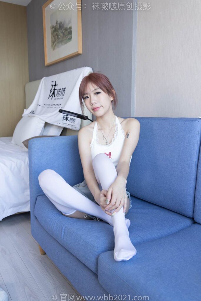 [BoBoSocks袜啵啵]NO.264 果冻-高跟鞋、贝壳头板鞋、黑丝大腿袜、白丝大腿袜[179P/1V/6.81GB]插图2