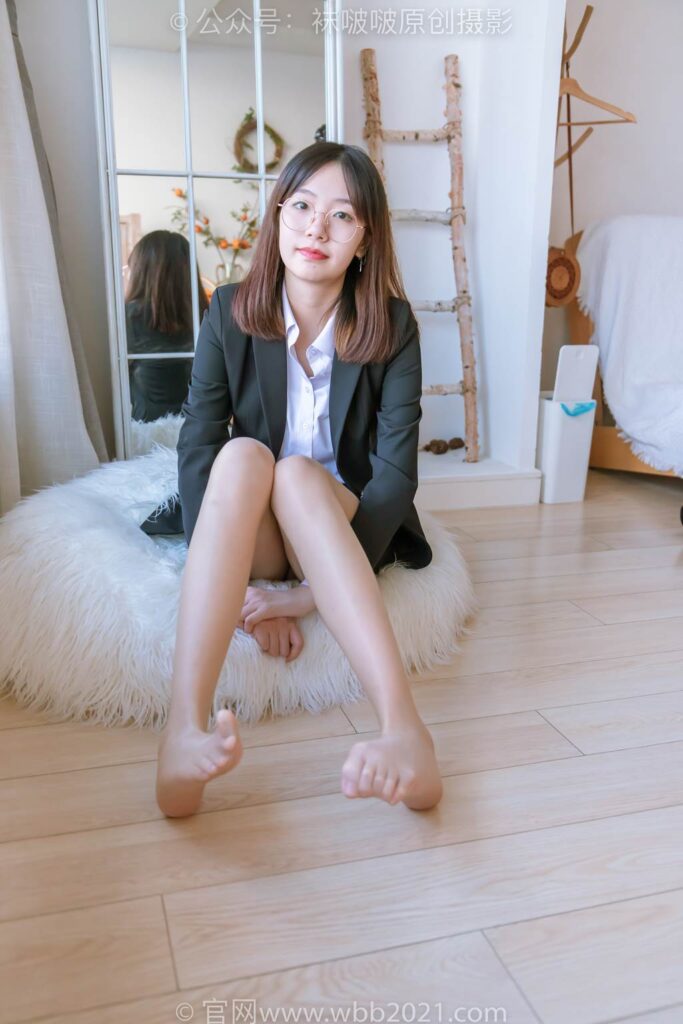 [BoBoSocks袜啵啵]NO.267 小甜豆-高跟鞋、油亮肉丝、ol制服[130P/1V/4.64GB]插图3