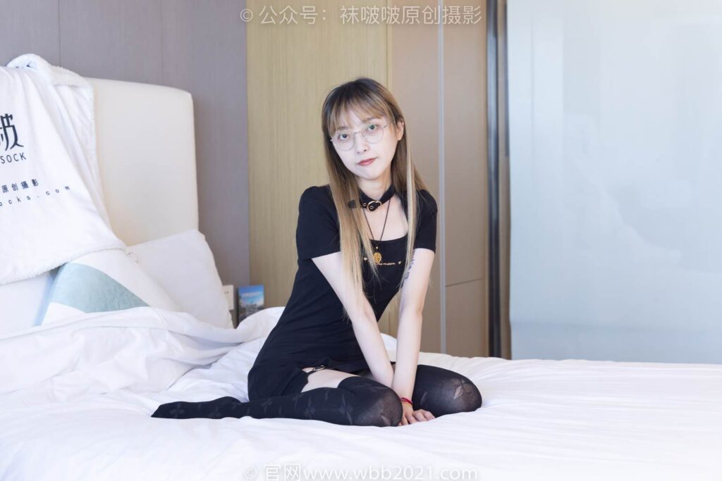 [BoBoSocks袜啵啵]NO.270 稚予-高跟鞋、皮鞋、厚黑丝、黑色大腿棉袜[150P/1V/5.54GB]插图2