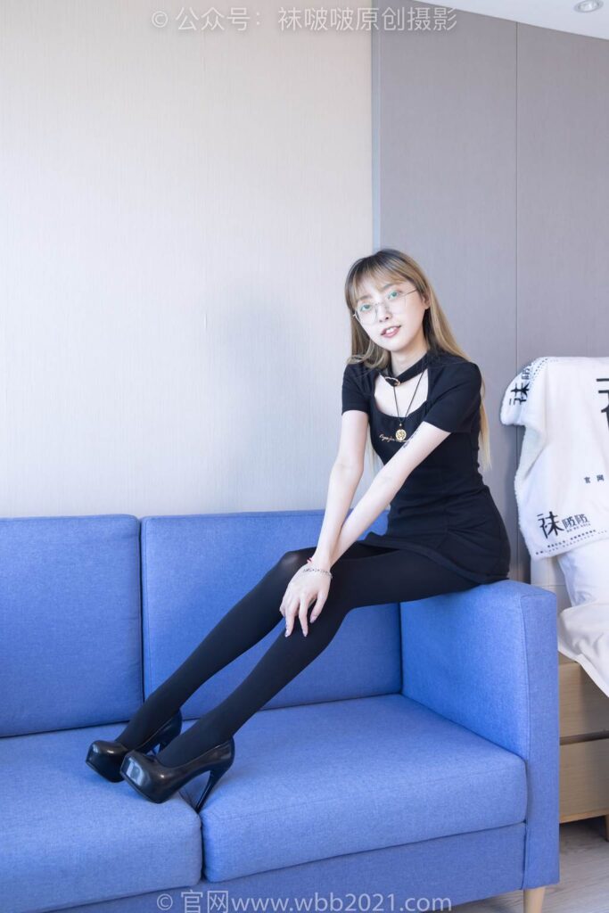 [BoBoSocks袜啵啵]NO.270 稚予-高跟鞋、皮鞋、厚黑丝、黑色大腿棉袜[150P/1V/5.54GB]插图