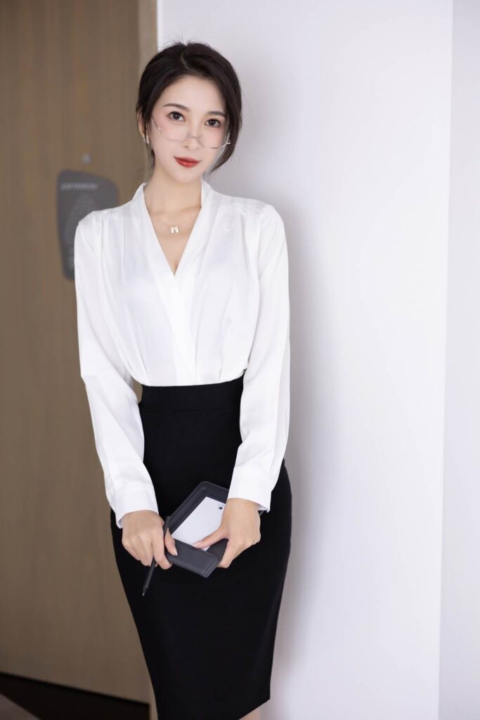 林乐一 – 魅力御姐[102P/237MB]插图1