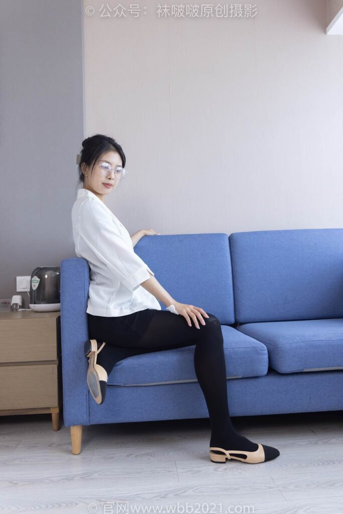 [BoBoSocks袜啵啵]NO.292 奶油-两双平底鞋、厚黑丝、厚肉丝[150P/1V/5.55GB]插图2