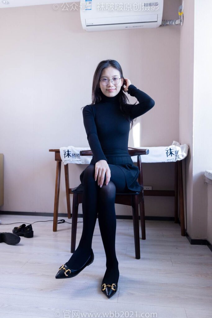 [BoBoSocks袜啵啵]NO.313 芝士-皮鞋、平底鞋、厚黑丝、厚黑丝大腿袜[150P/1V/6.30GB]插图1