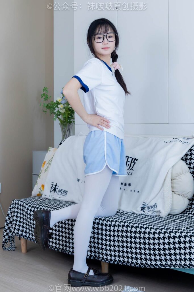 [BoBoSocks袜啵啵]NO.325 甜甜圈-皮鞋、厚白丝[145P/1V/6.81GB]插图2