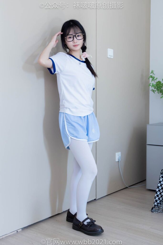 [BoBoSocks袜啵啵]NO.325 甜甜圈-皮鞋、厚白丝[145P/1V/6.81GB]插图1