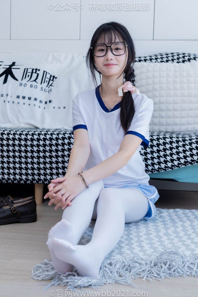 [BoBoSocks袜啵啵]NO.325 甜甜圈-皮鞋、厚白丝[145P/1V/6.81GB]插图3