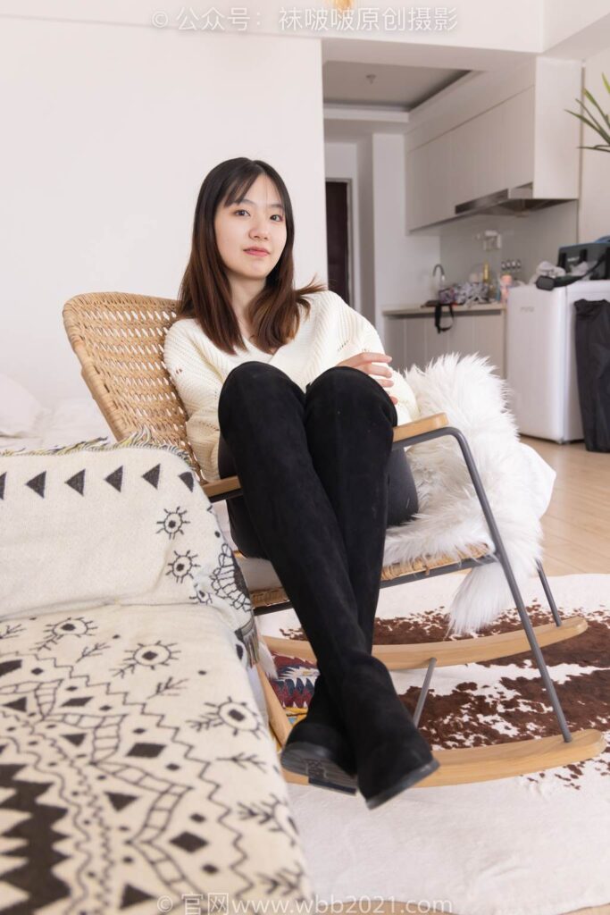 [BoBoSocks袜啵啵]NO.326 小甜豆-长靴、油亮灰丝、裤里丝[155P/1V/5.91GB]插图2