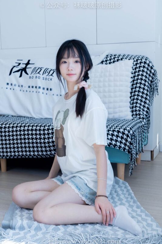 [BoBoSocks袜啵啵]NO.331 甜甜圈-板鞋、白棉袜、裸足[144P/1V/5.74GB]-无料摄影圈