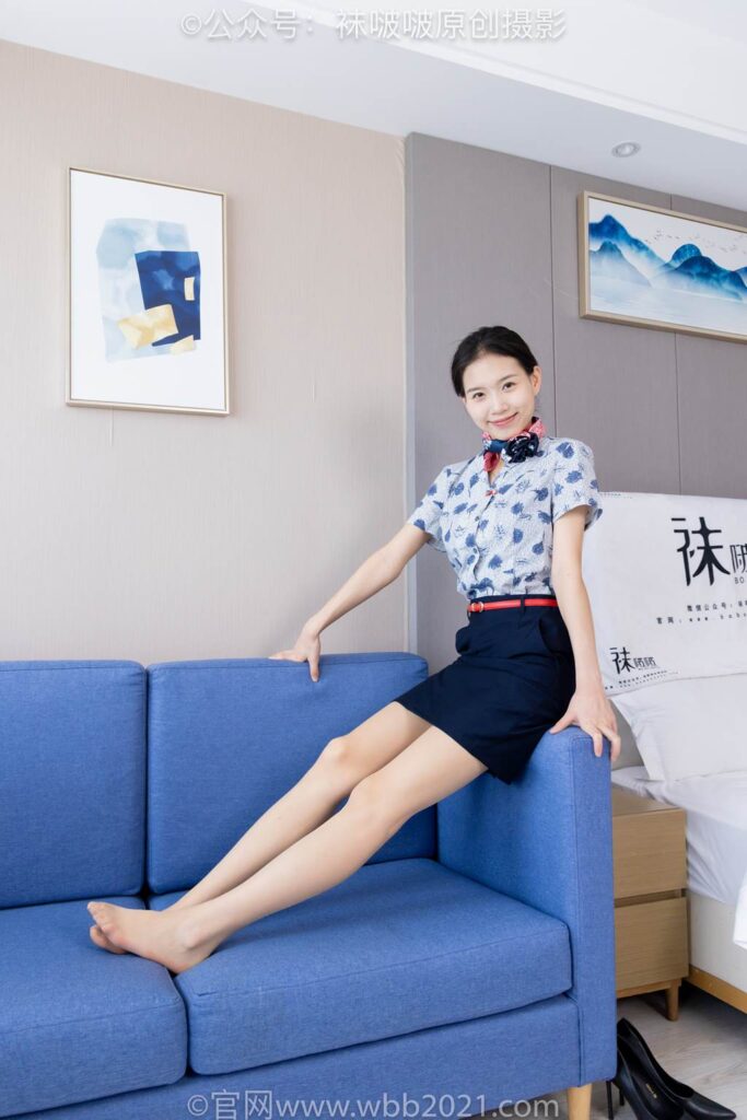 [BoBoSocks袜啵啵]NO.334 芝士-东航制服、两双高跟鞋、薄肉丝、薄灰丝[141P/1V/7.56GB]插图2