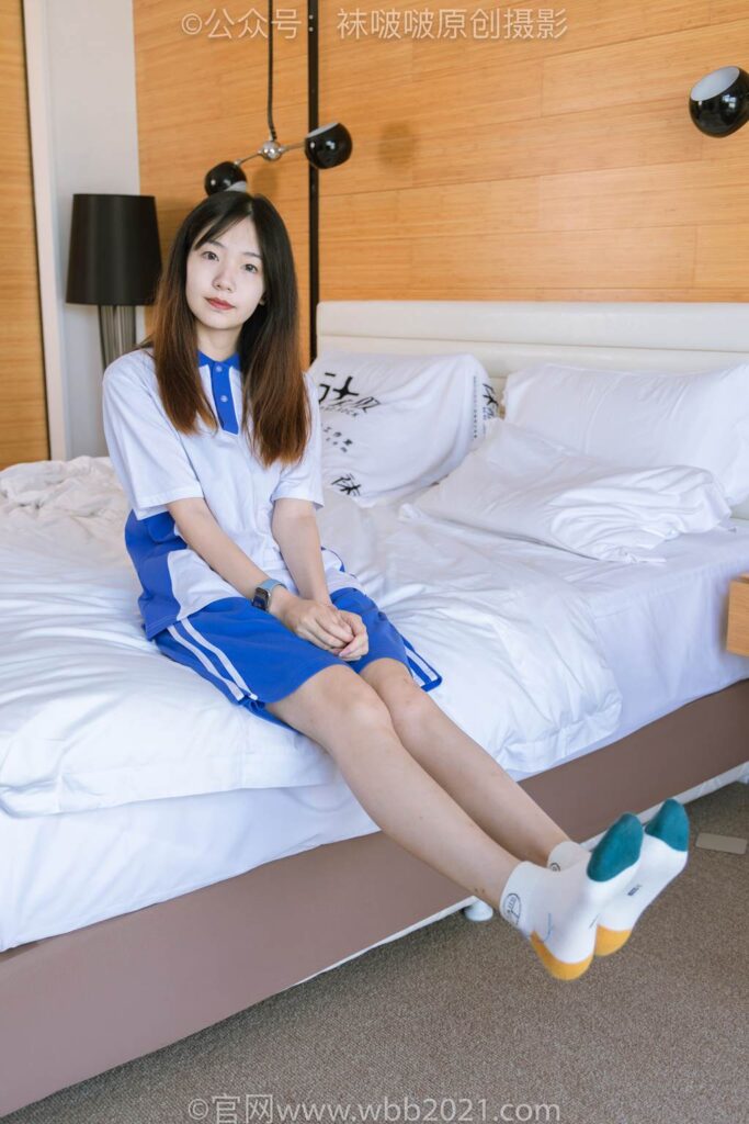 [BoBoSocks袜啵啵]NO.336 小甜豆-校服、帆布鞋、白棉袜、裸足[140P/1V/6.71GB]插图