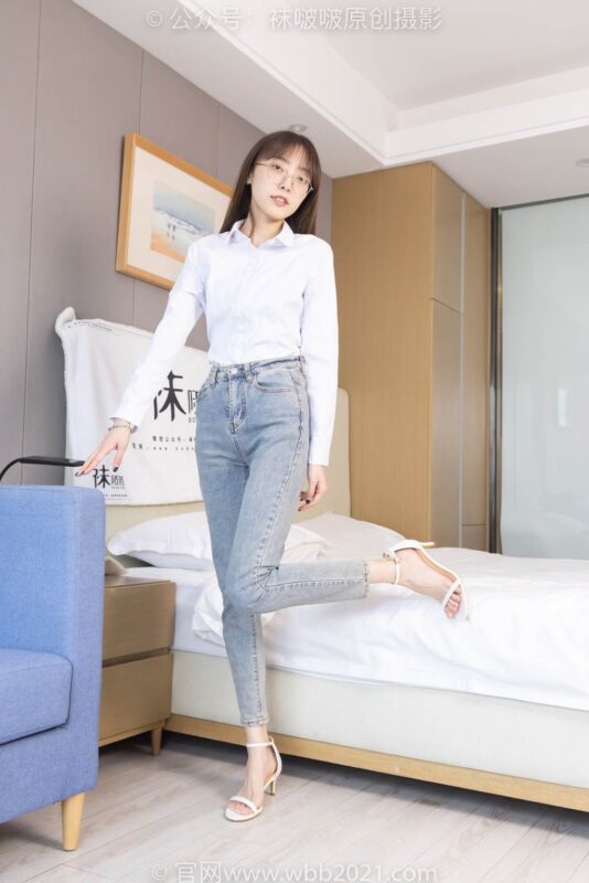 [BoBoSocks袜啵啵]NO.337 稚予-高跟鞋、高跟凉鞋、黑丝、裤里丝、裸足[200P/1V/7.95GB]-无料摄影圈