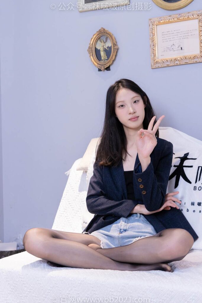 [BoBoSocks袜啵啵]NO.346 雪糕-高跟鞋、油亮肉丝、油亮黑丝[147P/1V/7.07GB]插图3