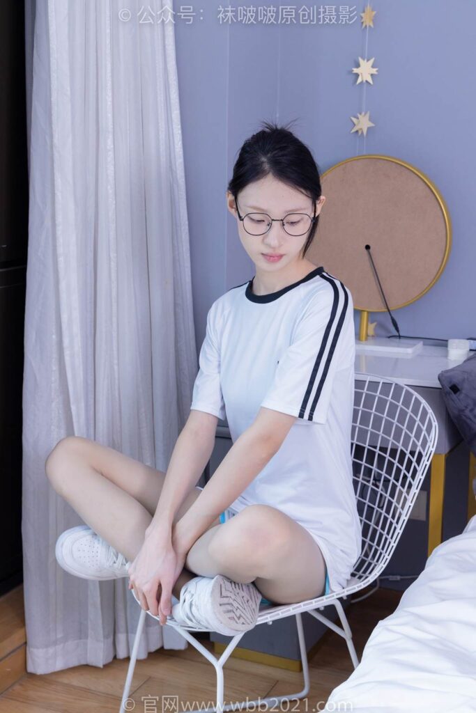 [BoBoSocks袜啵啵]NO.350 雪糕-板鞋、灰丝[180P/1V/8.31GB]插图3