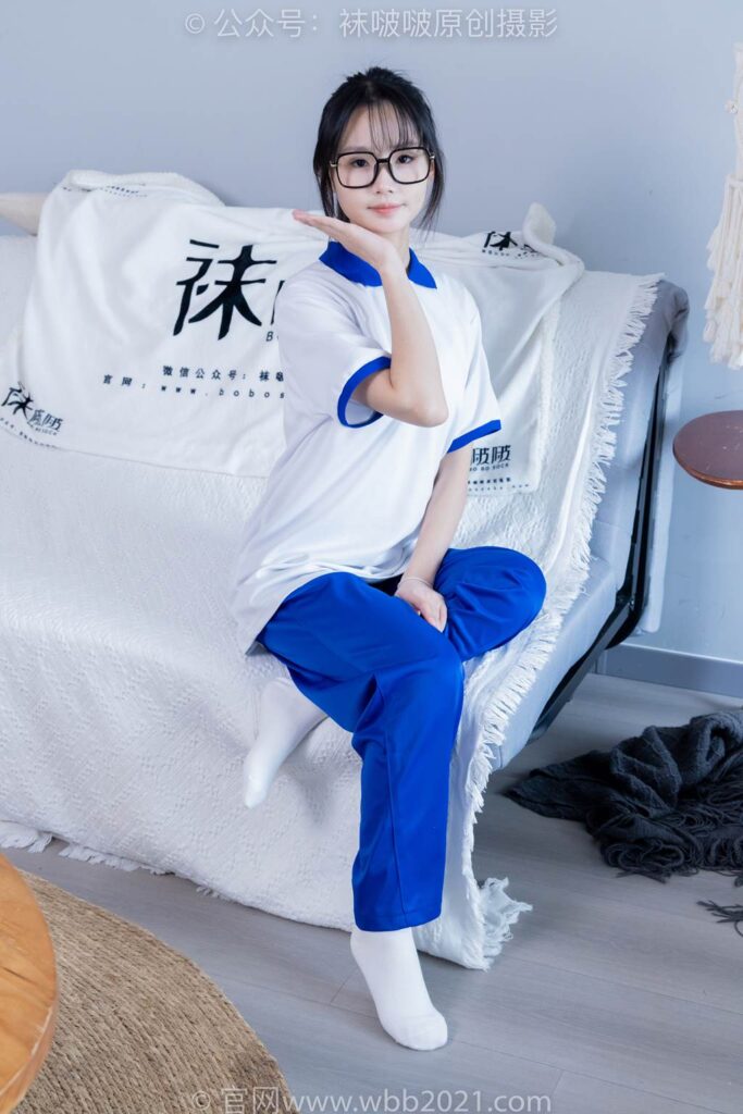 [BoBoSocks袜啵啵]NO.351 甜甜圈-板鞋、白棉袜、肉丝、校服裤里丝[150P/1V/6.88GB]插图