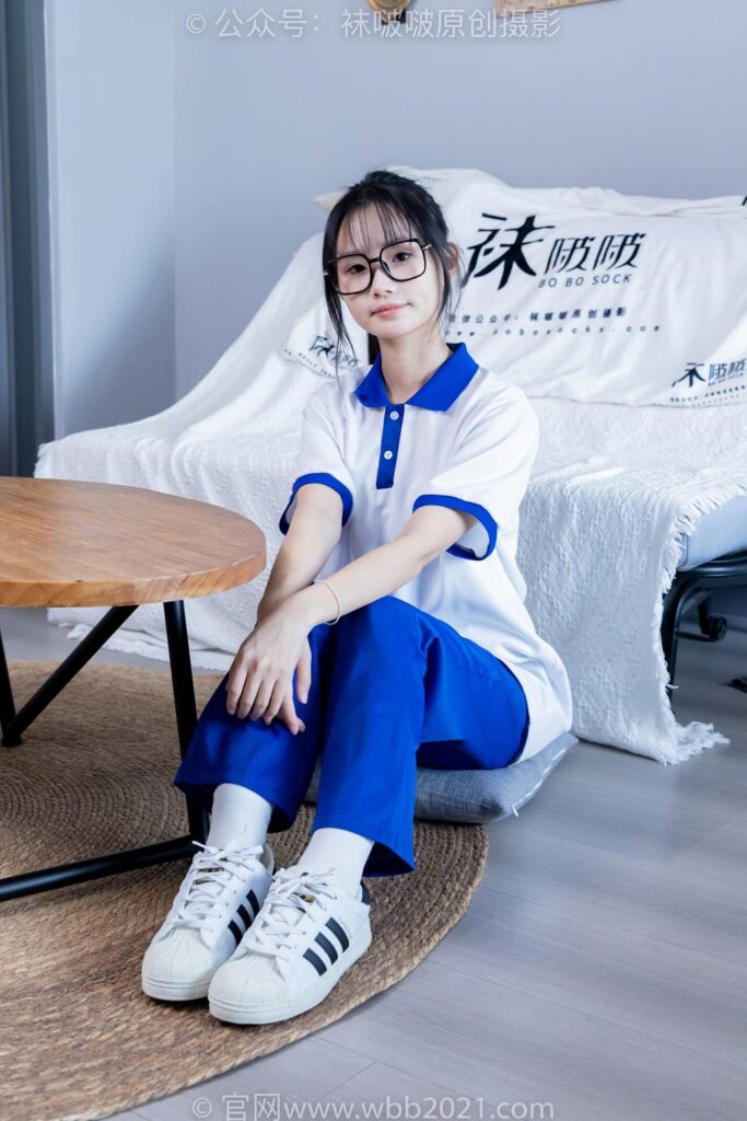 [BoBoSocks袜啵啵]NO.351 甜甜圈-板鞋、白棉袜、肉丝、校服裤里丝[150P/1V/6.88GB]插图3