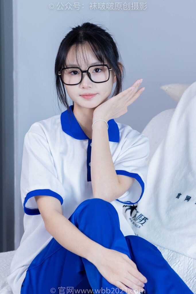 [BoBoSocks袜啵啵]NO.351 甜甜圈-板鞋、白棉袜、肉丝、校服裤里丝[150P/1V/6.88GB]插图2