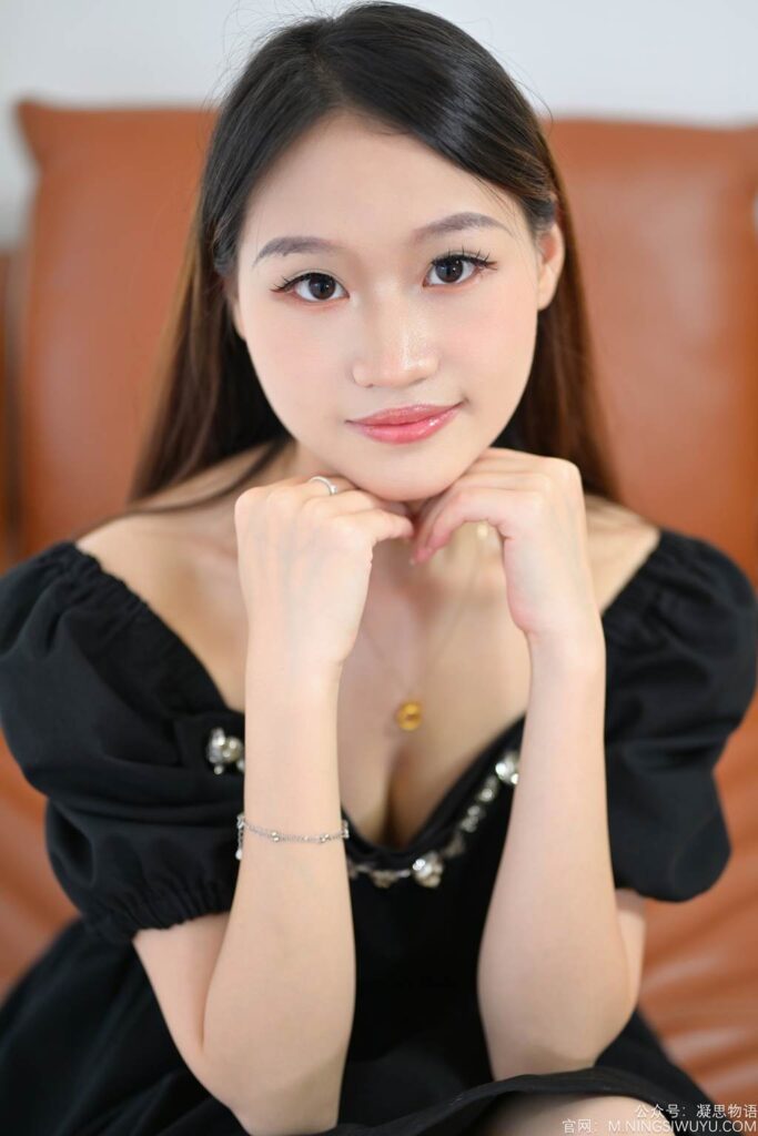 凝思摄影 NO.001 怡怡-连衣裙、黑丝、高跟鞋[137P/1V/3.74GB]插图2