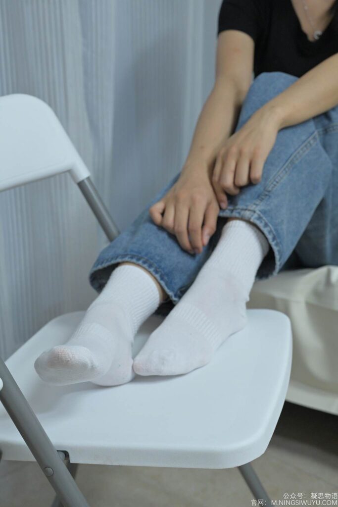 凝思摄影 NO.002 木木-T恤、短白袜、平底鞋[140P/1V/4.68GB]插图2