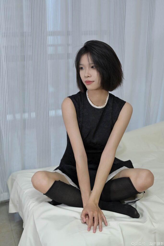 凝思摄影 NO.003 小睿-连衣裙、小腿袜、小皮鞋[137P/1V/4.66GB]插图3