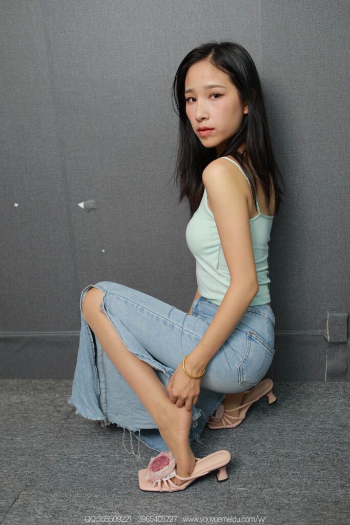 [IESS异思趣向] 2025.09.01 丝享家2146：美子《黑丝诱惑》[89P/80MB]插图2