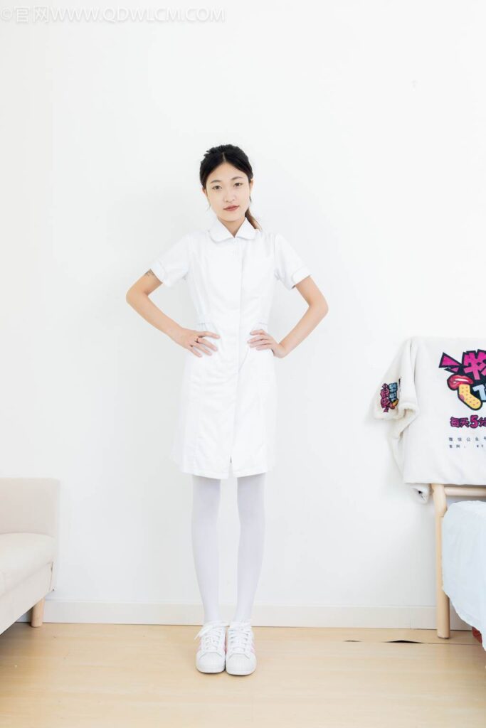 物恋传媒 NO.2450 小夏-板鞋、厚白丝[165P/1V/3.84GB]插图1